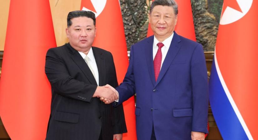 Megerősítette szövetségét Kína és Észak-Koreával, változatlanul támogatják Kim Dzsongun vezetését