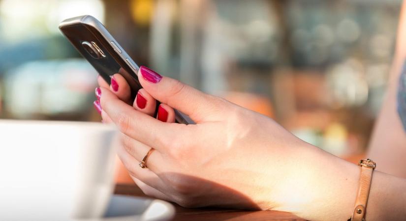 Sokan bedőlnek ennek a csalásnak, mostantól telefon is figyelmeztet rá
