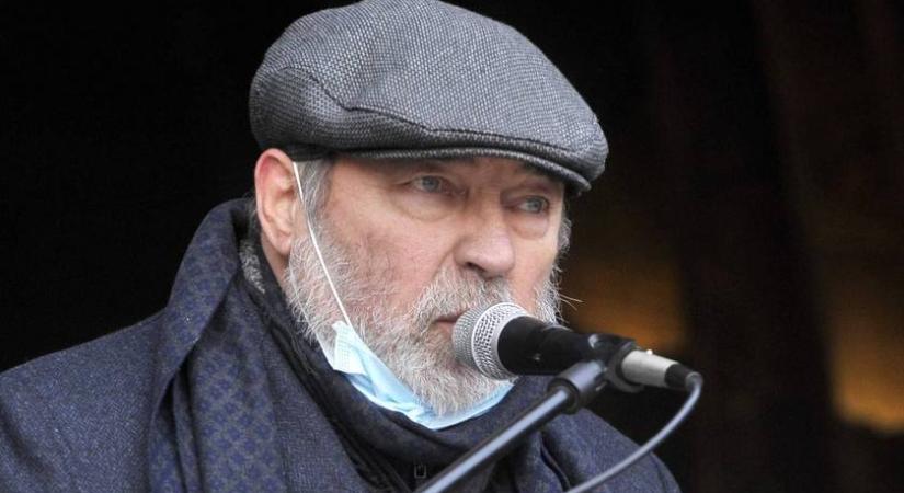 Az Omega zenészének 8 órás szívműtétje volt: így él azóta