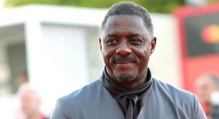 Idris Elba azért nem akarja eljátszani James Bondot, mert fekete