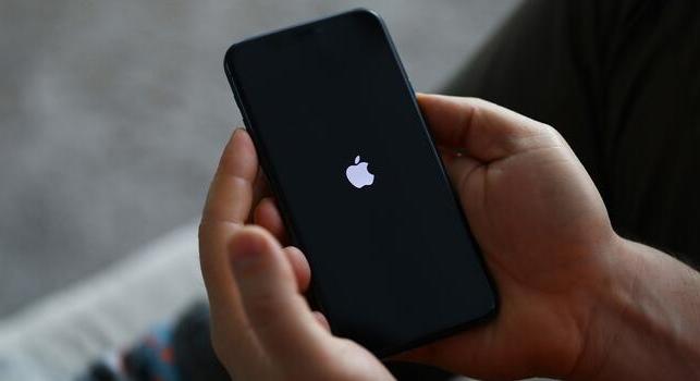 Rossz fotós nincs, csak nem elég okos AI képszerkesztő van az Apple szerint