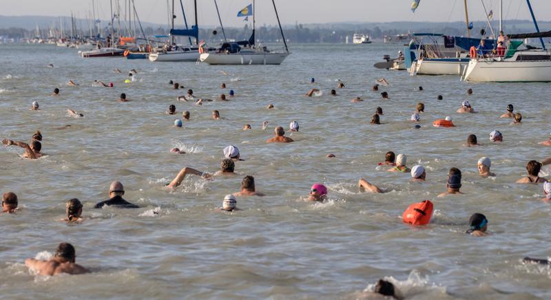 Betelt a nevezés a Balaton-átúszás főtávjára