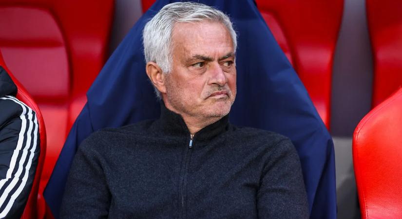José Mourinho megérkezett Madridba, holnap bemutatják – sajtóhír