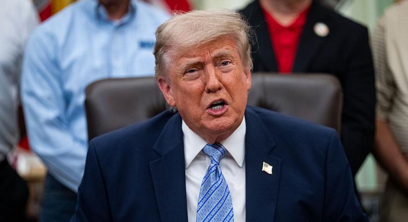 Élő adásban jelentkeztek a rémisztő tünetek Donald Trumpnál: az orvos szerint súlyos beteg az amerikai elnök