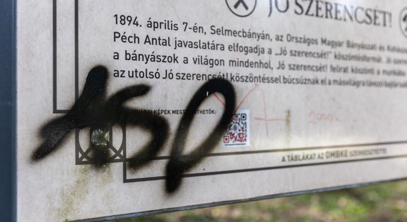 Meggyalázták Tatabánya bányászmúltját, botrány, ami a Május 1. parkban történt fotók