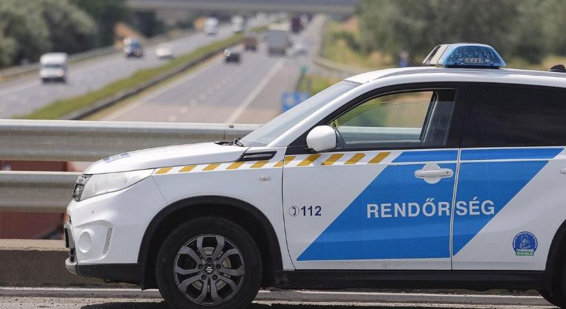 Hatalmas baleset bénítja az M3-ast – nyerges vontató és több teherautó ütközött