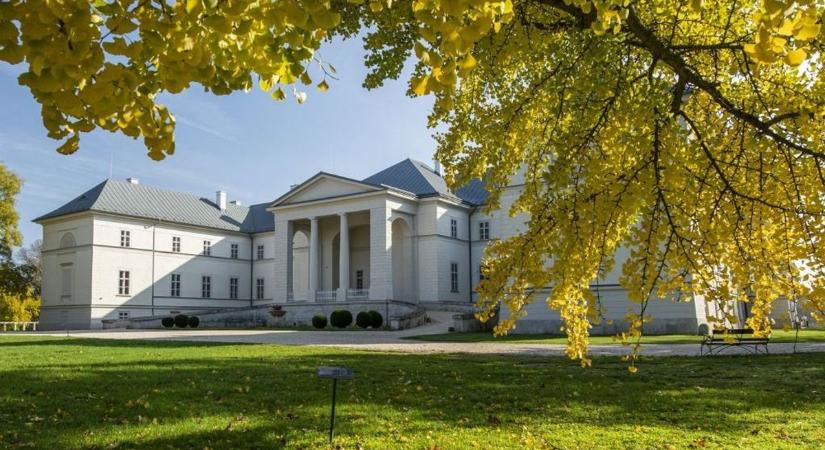 Rendkívüli változás a kastély nyitvatartási rendjében