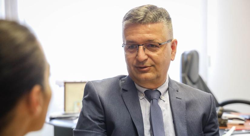 A legfiatalabb rezidenstől is ötleteket vár a Hetényi új orvosigazgatója