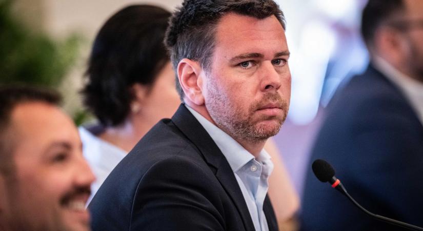 Vitézy Dávid büntetőfeljelentést fontolgat a mohácsi Duna-hídra elköltött gyanús közpénzmilliárdok miatt