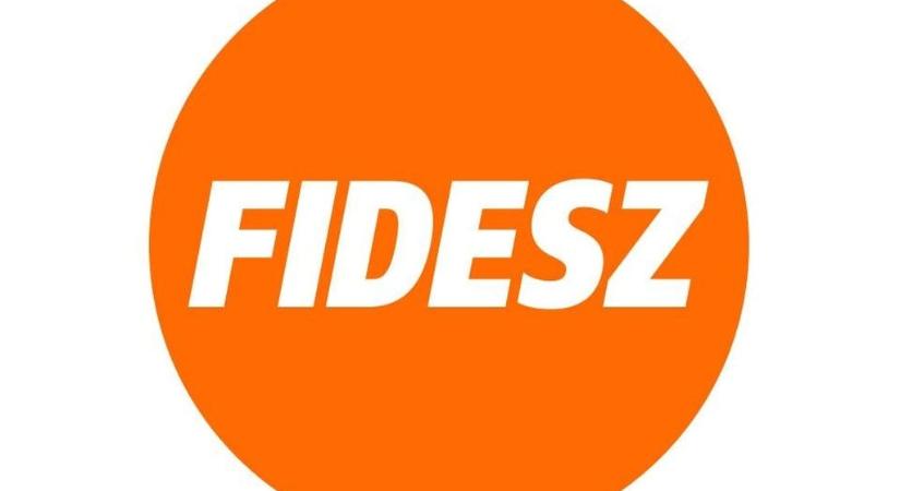 „Bosszút állt az igazságot kiderítő kormányhivatal vezetőjén” – így reagált a Fidesz a KEHI elnökének kirúgására