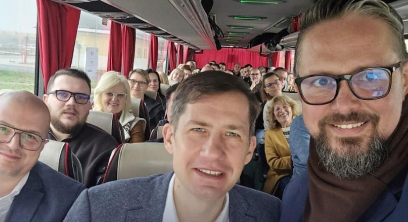 VMÚ: Vagy esetleg a VMSZ mégis inkább cirkuszolt és hergelt húsvétvasárnapon?