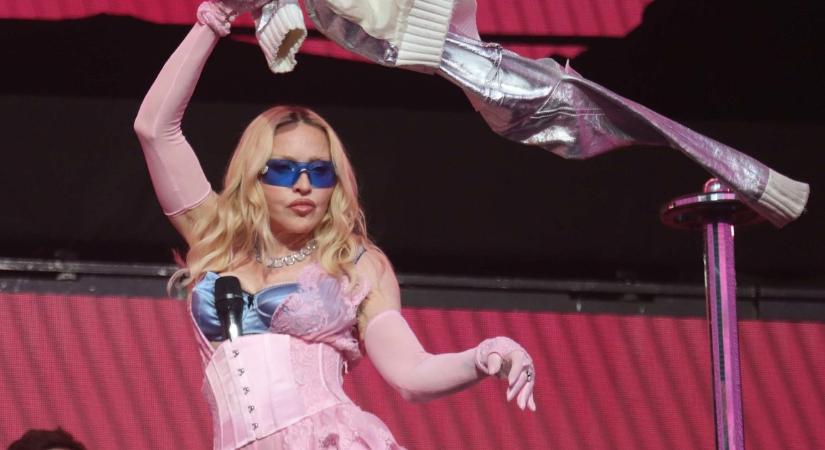 A közönség lélegzete is elakadt! A 67 éves Madonna ezzel sokkolta a rajongókat a legutóbbi koncertjén