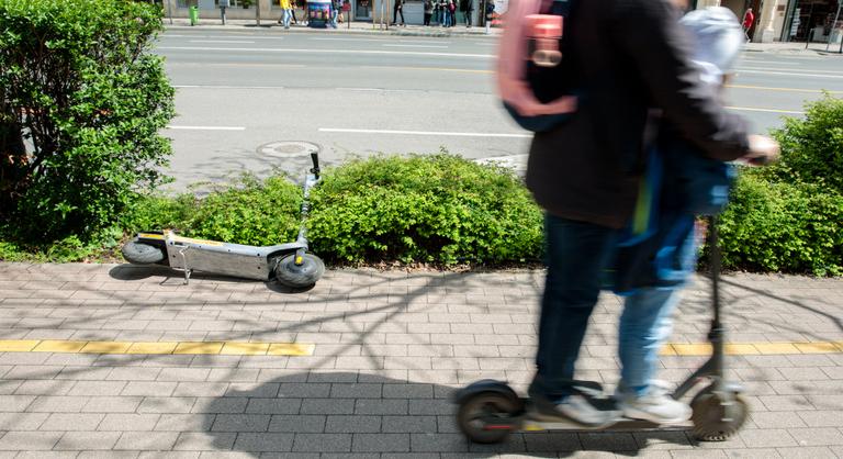 Az elektromos rollerek szabályozatlansága önmagában is közlekedési veszélyt jelent