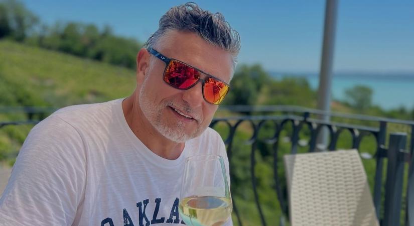 “Majd kiköptük a belünket” – Különleges helyen romantikázott Sipos Tamás és felesége