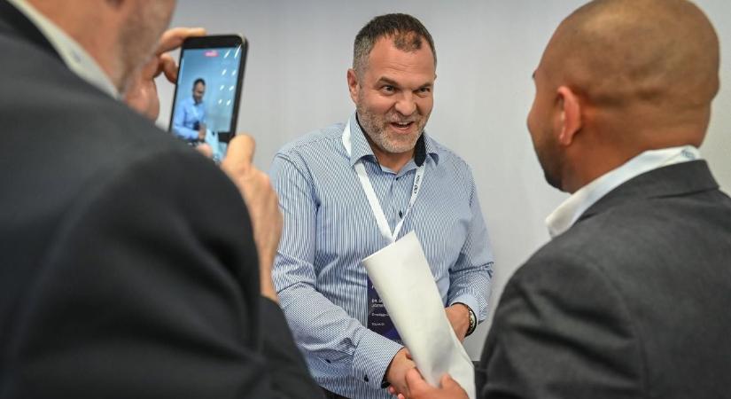 Vagyonnyilatkozatok: Sárosi József 25 ingatlannal és egy egykori iskolaépülettel büszkélkedhet
