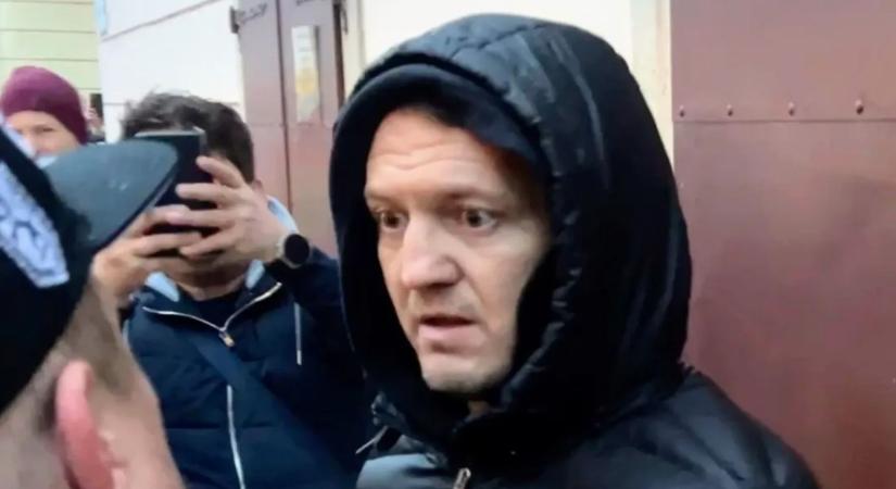 Kirúgták a MÁV-os vezetőt, aki Orbán győri fórumán balhézott