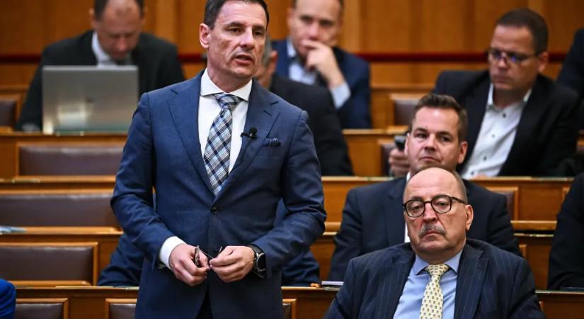 Micimackó és Füles farka is szóba került, amikor a gyűlöletkeltő plakátok visszaszorításáról szóló javaslatról vitáztak a képviselők