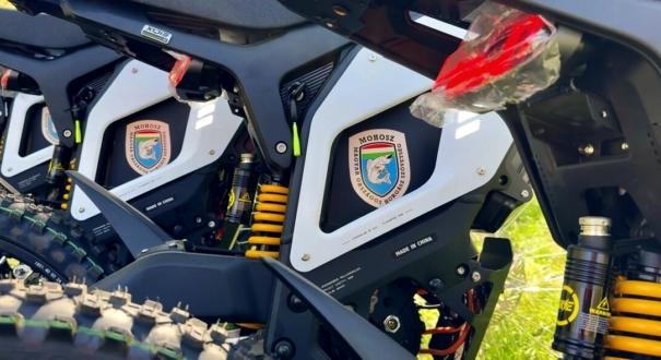 Terepjáró helyett könnyű motorok – újabb állami szerv váltott kétkerékre