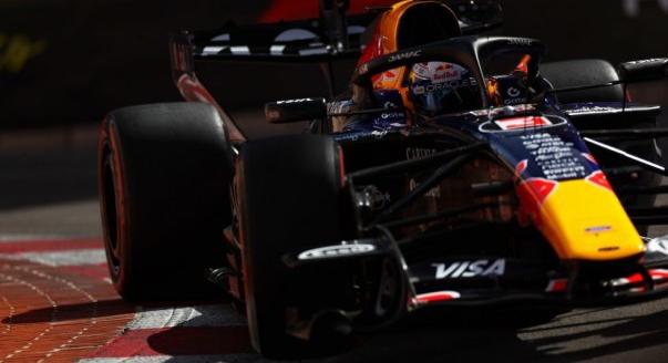 Amúgy is csere várt Verstappen motorjára