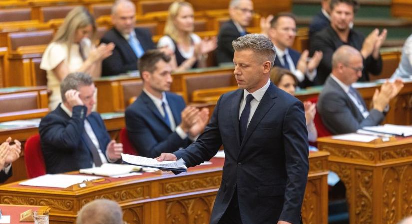 Több gyermekvédelmi szervezet vezetőjét menesztették