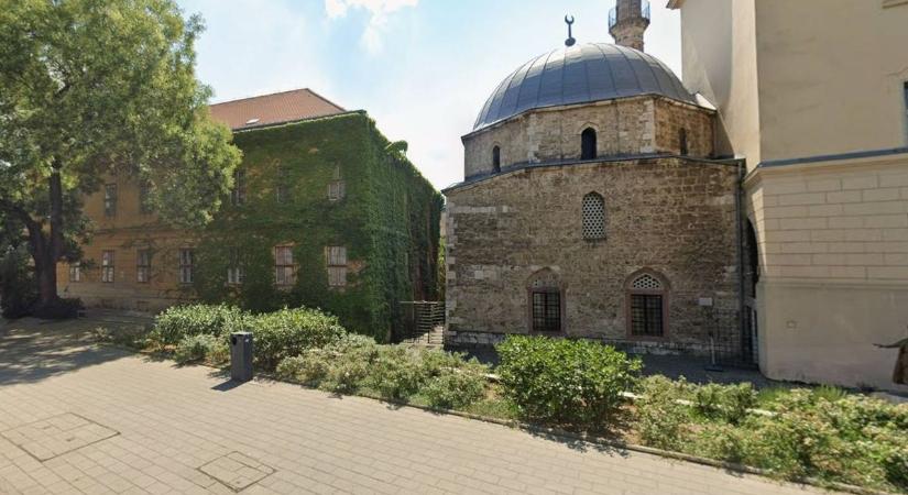 Gyönyörű lesz! Megújulhat az egyetem egyik történelmi épületének homlokzata
