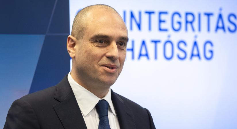 A fideszes minisztereknek nekimenő Biró Ferenc úgy állítja be, mintha az interjúja miatt emelt volna ellene hirtelen vádat az ügyészség