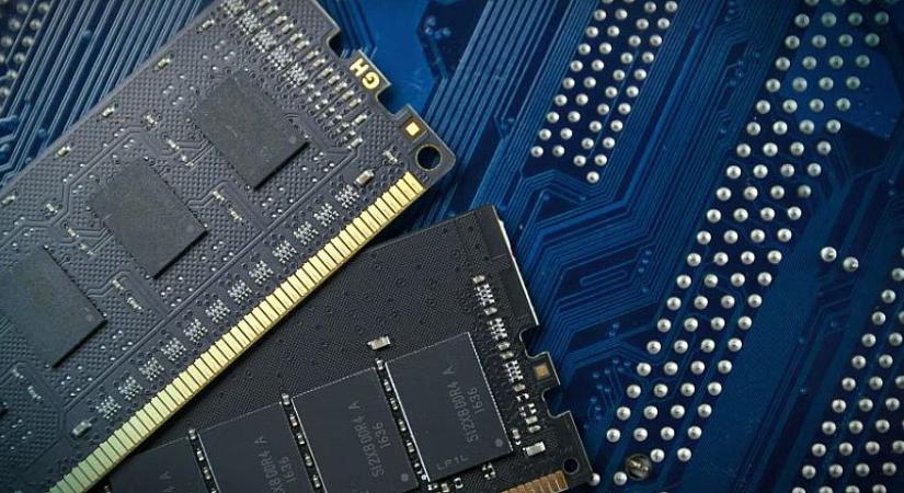 Elárulta az AMD, hogy mikor fognak ismét megfizethetők lenni a memóriák
