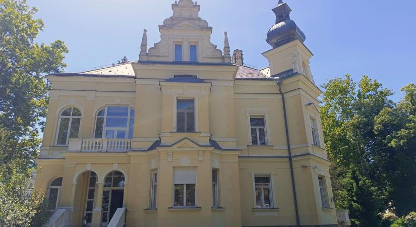 A száz évvel ezelőtti Siófok nyomába eredhetnek a látogatók egy olyan villában, amit most láthatnak először