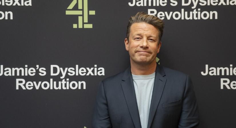 Jamie Oliver 12 kilót fogyott: ebből az egy ételtípusból evett kevesebbet, és látványosan átalakult