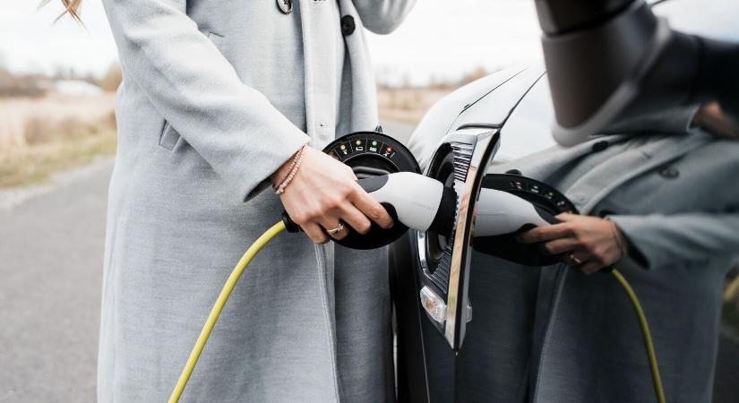 Nemzetközi kitekintés: továbbra is nagy az eltérés az európai országok között a flottaelektrifikáció terén