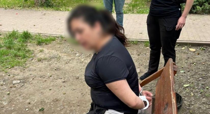 Lépcsőházakban árulta a drogot egy nő Ungváron – a rendőrök elfogták