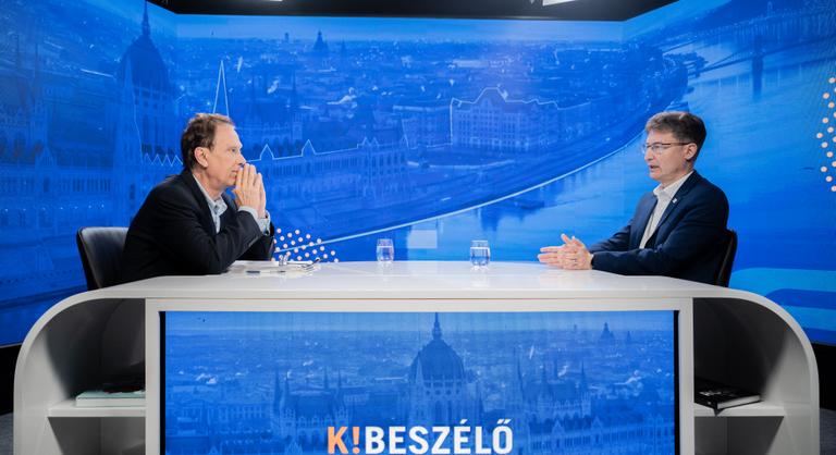 Cser-Palkovics András elmondta, hogy mennyire ciki most fideszes polgármesternek lenni