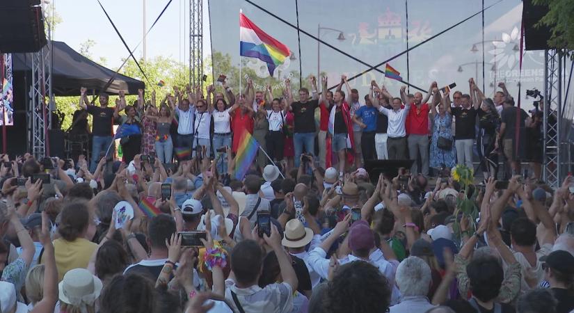 A Pride-törvény módosítását és az azonos neműek házasságát is megvitatná a kormány