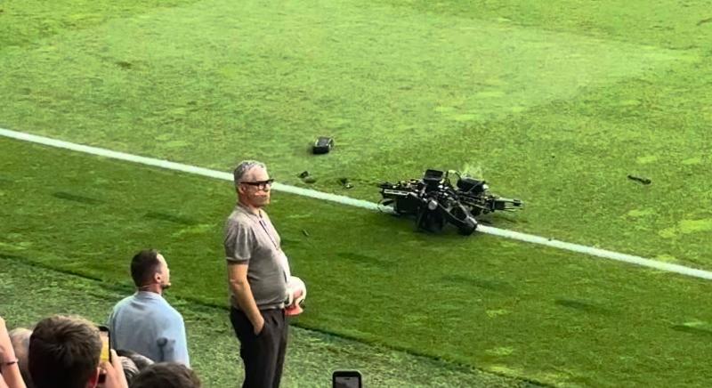Meccs közben szakadt le egy kamera a Nagyerdei Stadionban