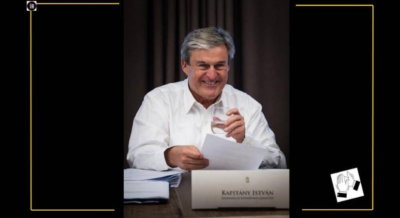 Kapitány István a teljes miniszteri fizetését felajánlotta a Magyar Koraszülött és Újszülött Mentő Alapítványnak
