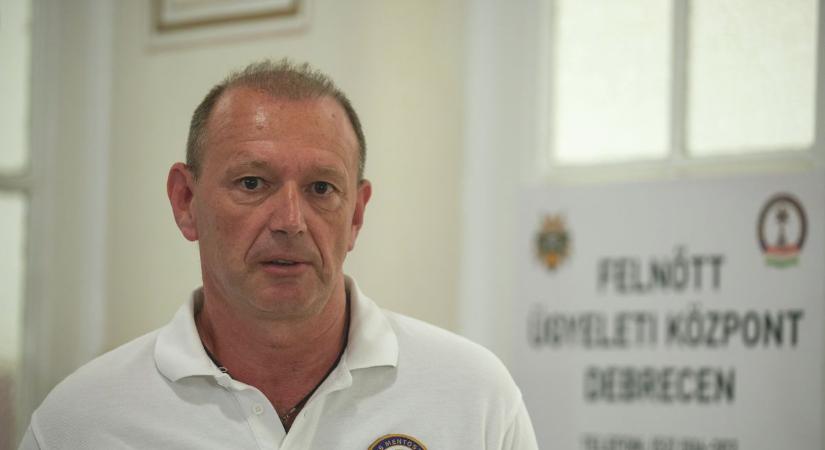 Győrfi Pál megy, így mutatta be a Mentőszolgálat új szóvivőjét videó