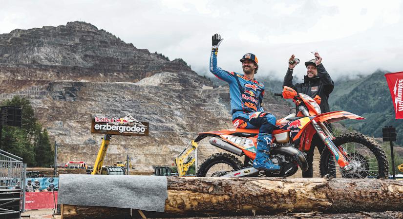 1500 induló, 15 befutó: Lettenbichler ötödik győzelme, az elektromos enduro a 10. helyen az Erzbergrodeón