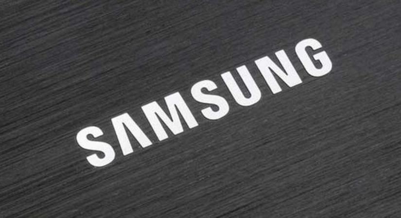 Fényképen pózol a Samsung Galaxy S26 FE