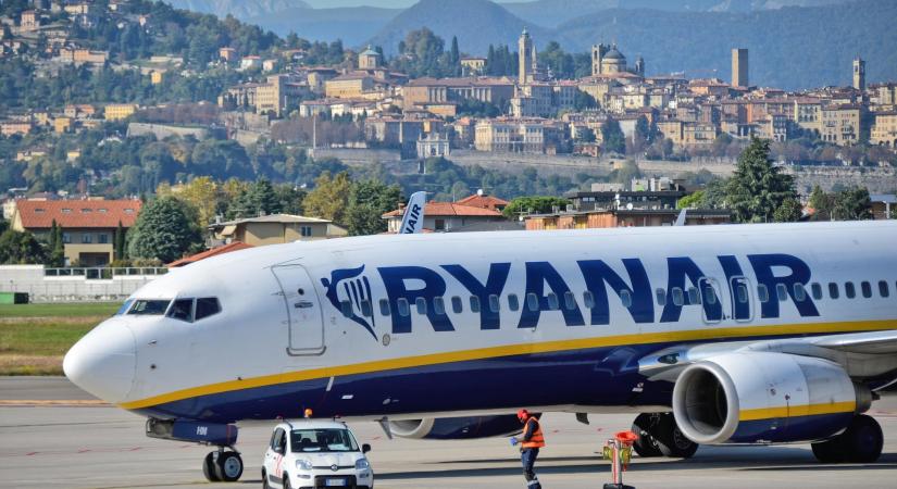 Feszültség a fedélzeten: a Ryanair egyik gépének utasai mintegy 20 percre a levegőben ragadtak egy légiforgalmi hiba miatt Eszék felett