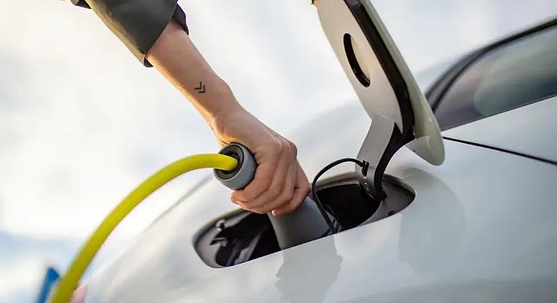Miért marad le Magyarország a céges autóflották elektrifikációjában?