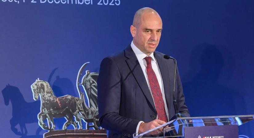 Korrupt a korrupcióellenes hatóság elnöke is? – Newscast