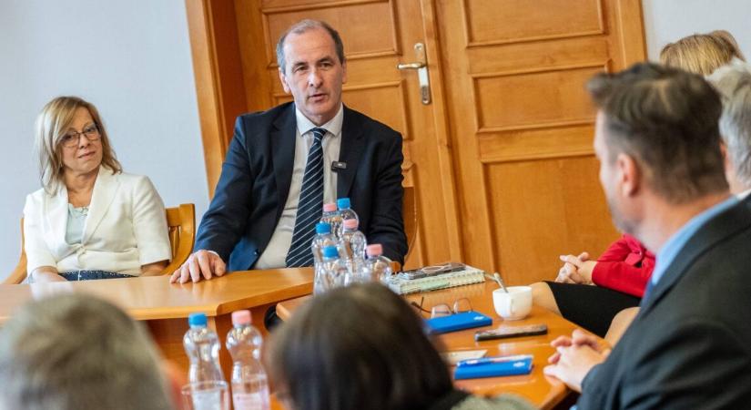 Hegedűs Zsolt elmondta, miért váltották le Győrfi Pált az OMSZ-nél