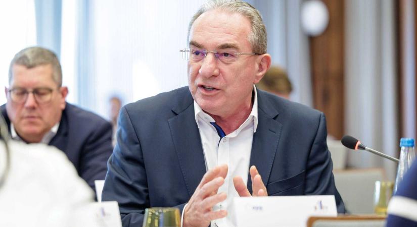Winkler Gyula: Erdély mozgástere szűkülhet, ha Bukaresthez kerülnek az uniós fejlesztési döntések