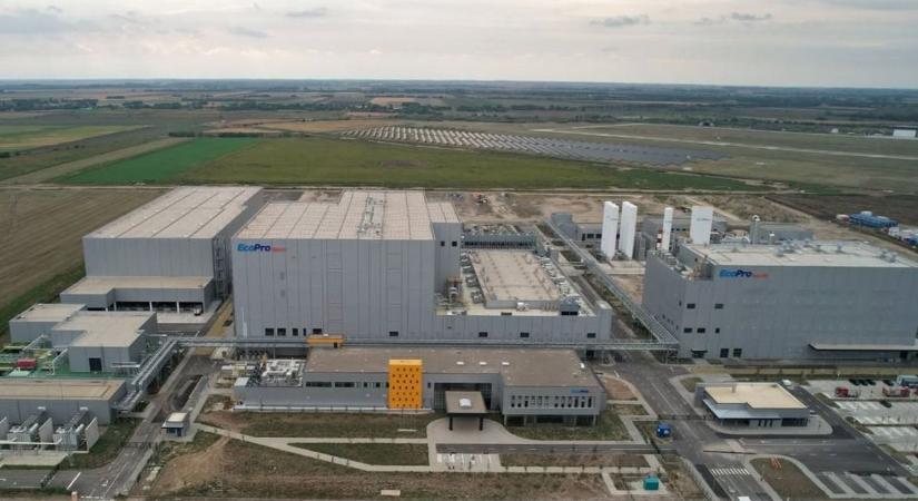 Megkezdte a termelést Magyarország legújabb óriásgyára: 600 ezer elektromos autót lát el évente – ezt még a kínaiak is megirigyelhetik