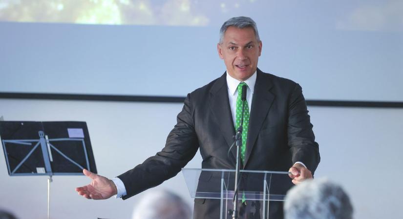 Lázár Jánosé a legismertebb magyar vadász, gróf Széchenyi Zsigmond karosszéke