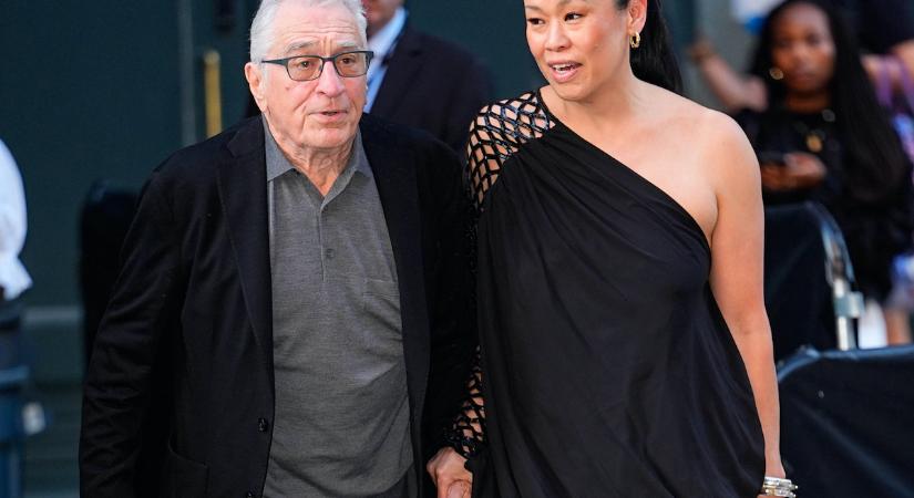 Ritka pillanat: a 82 éves Robert De Niro 46 éves párjával lépett a vörös szőnyegre