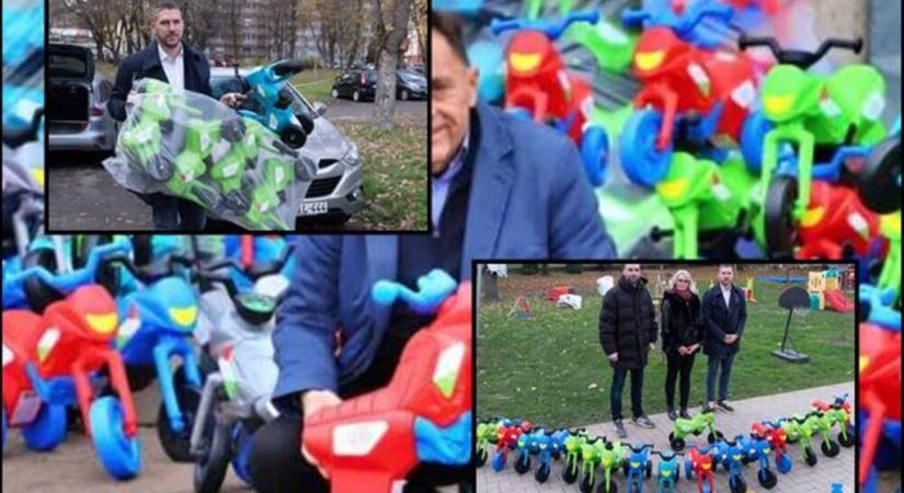 A manóba: a Fidesz még a műanyag nyuszimotort is a ‘vádlottak padjára’ gurítja?