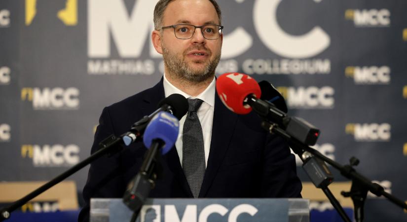 Majdnem 80 milliárddal gazdagodtak egy év alatt a fideszes alapítványok