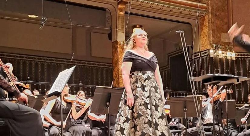 „Hű, a francba, tényleg eljutottunk idáig!” – a Zeneakadémia színpadán élte át pályája egyik legfontosabb pillanatát a kecskeméti operaénekes