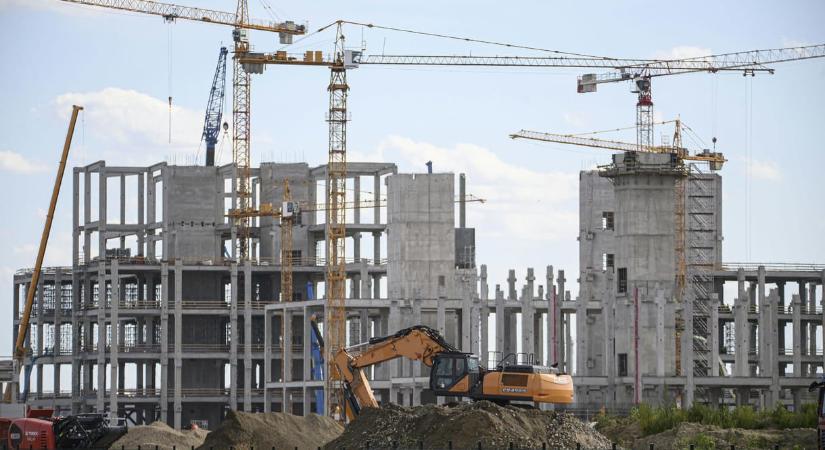 Évi 54 ezer tonna katódanyagot állítanak elő Debrecen mellett